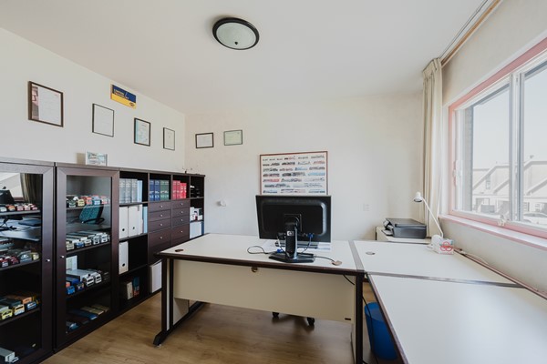 Medium property photo - Suze Robertsonstraat 18, 3207 VN Spijkenisse